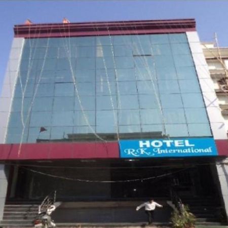 Hotel R K International Lakhnaú Exteriér fotografie